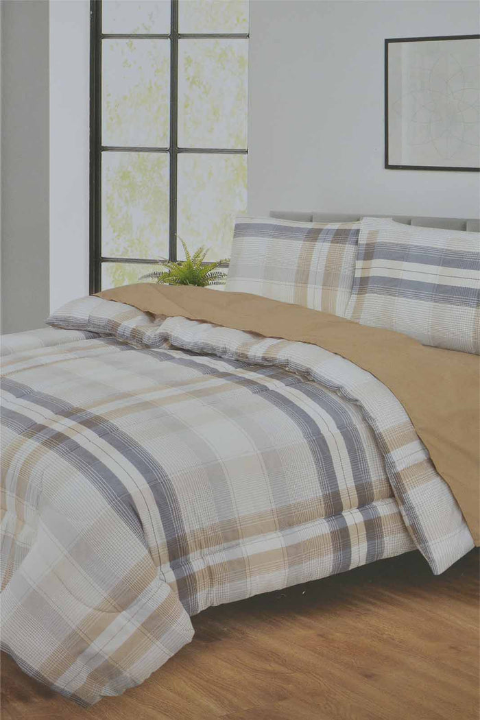 Redtag-Assorted-4-Piece-Comforter-Set
-(Double-Size)-365,-Category:Comforters,-Colour:Assorted,-Deals:New-In,-Filter:Home-Bedroom,-HMW-BED-Comforters,-New-In-HMW-BED,-Non-Sale,-Section:Homewares-Home-Bedroom-