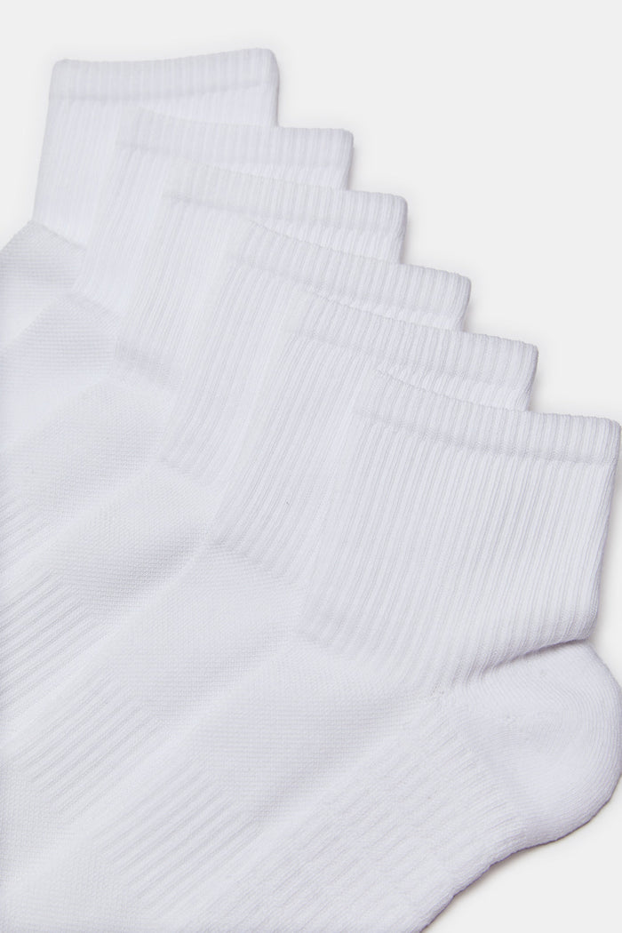 Redtag-white-socks-127602640--Men's-